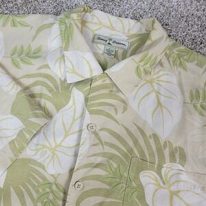 Vintage Tommy Bahama Mens Large Ivory AOP Floral Hawaiian Short Sleeve 100% Silk